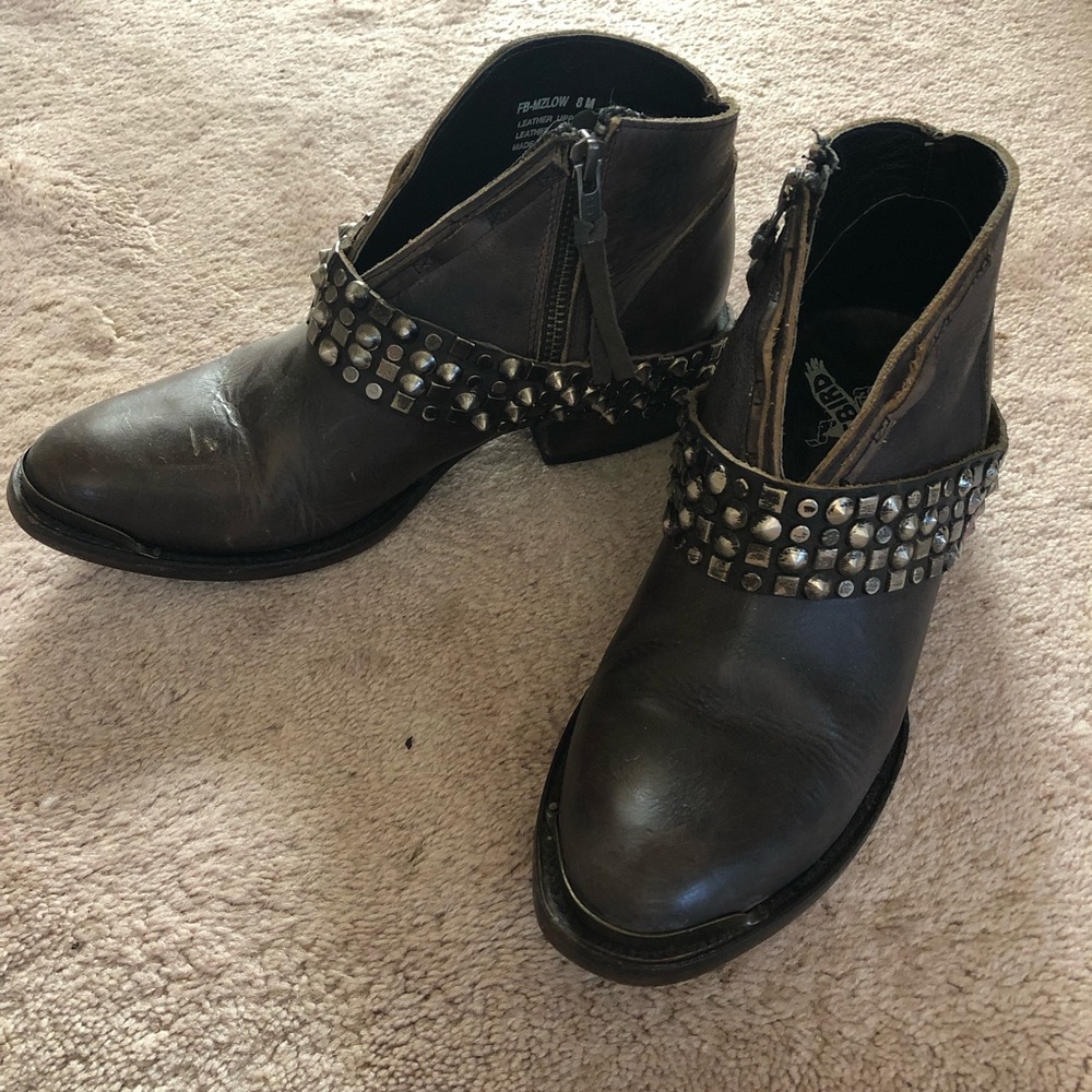 Freebird by Steven Mezcal Booties size 8